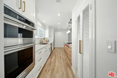 $1,375,000 | 12861 Titian Avenue, Granada Hills, CA 91344