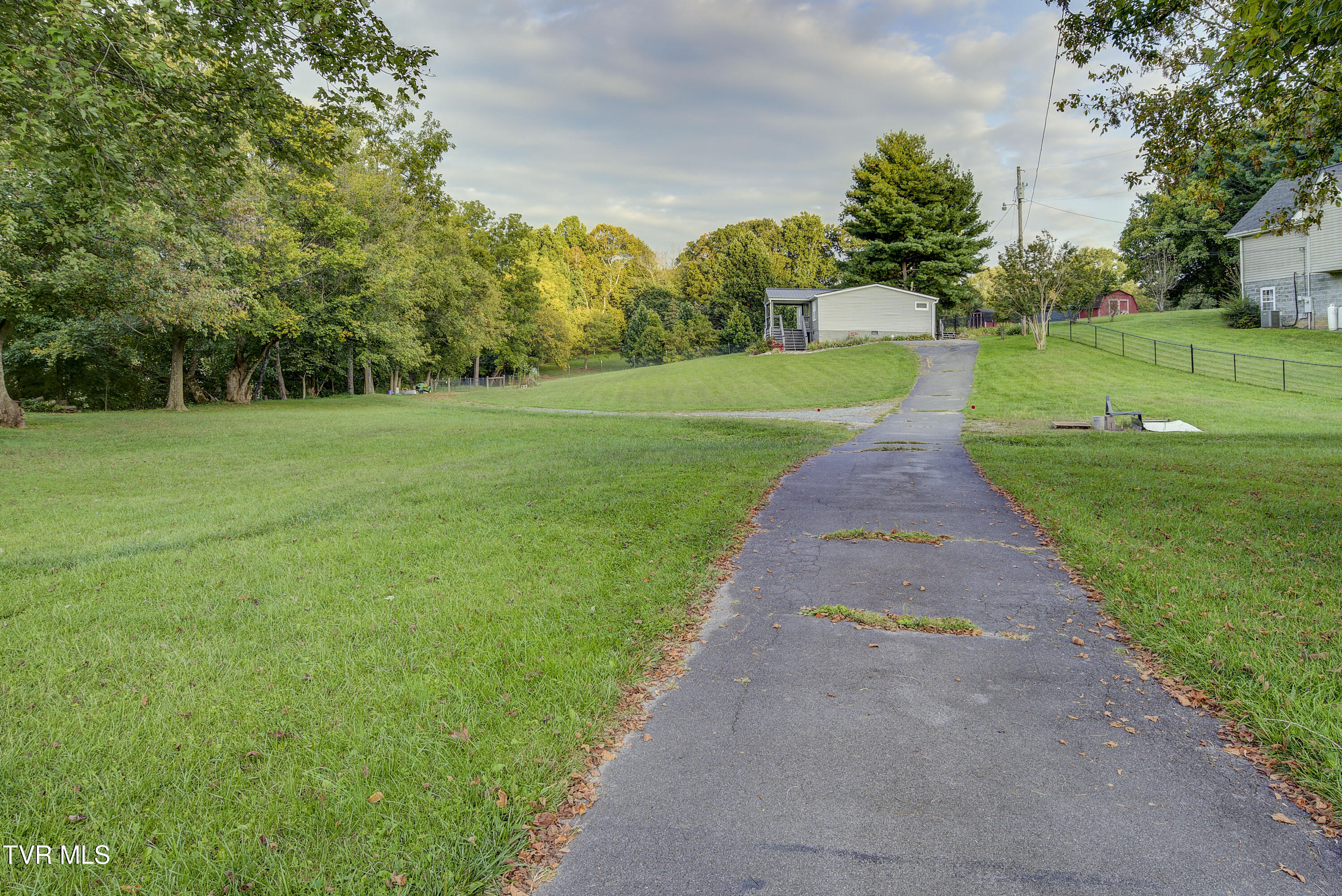 520 Hales Chapel Road Gray, TN 37615 - Photo 12 of 55 HalesChapel-46