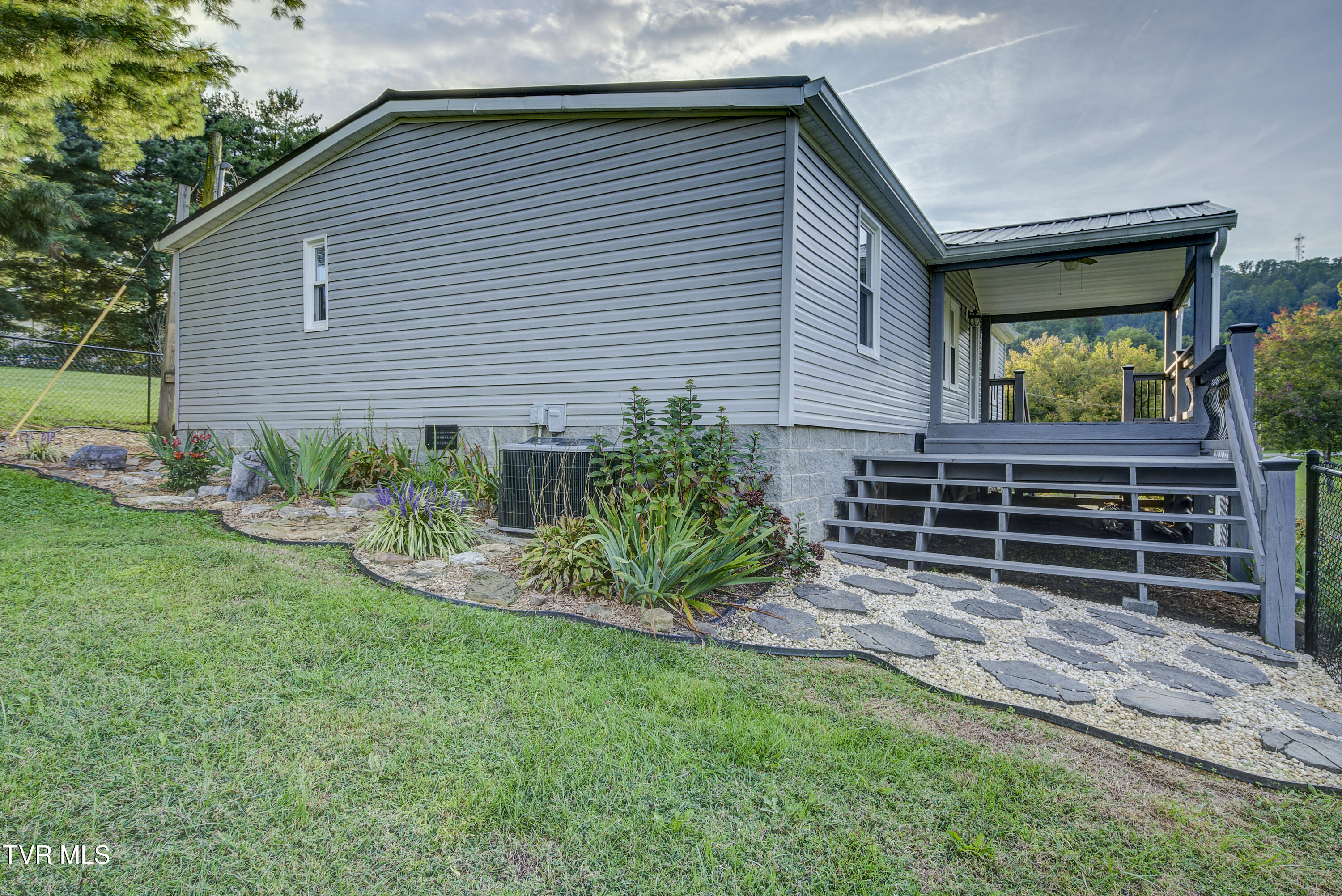 520 Hales Chapel Road Gray, TN 37615 - Photo 6 of 55 HalesChapel-32