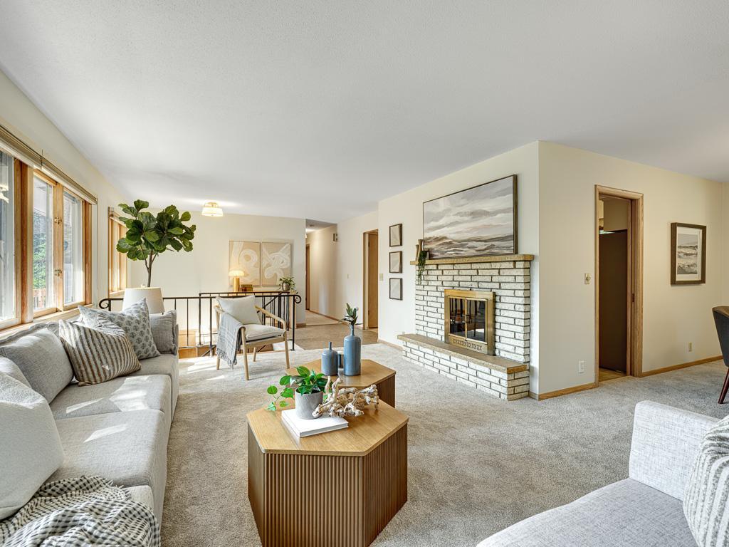 1801 Valley Curve Road Mendota Heights, MN 55118 - Photo 6 of 28 Gallery Image 6