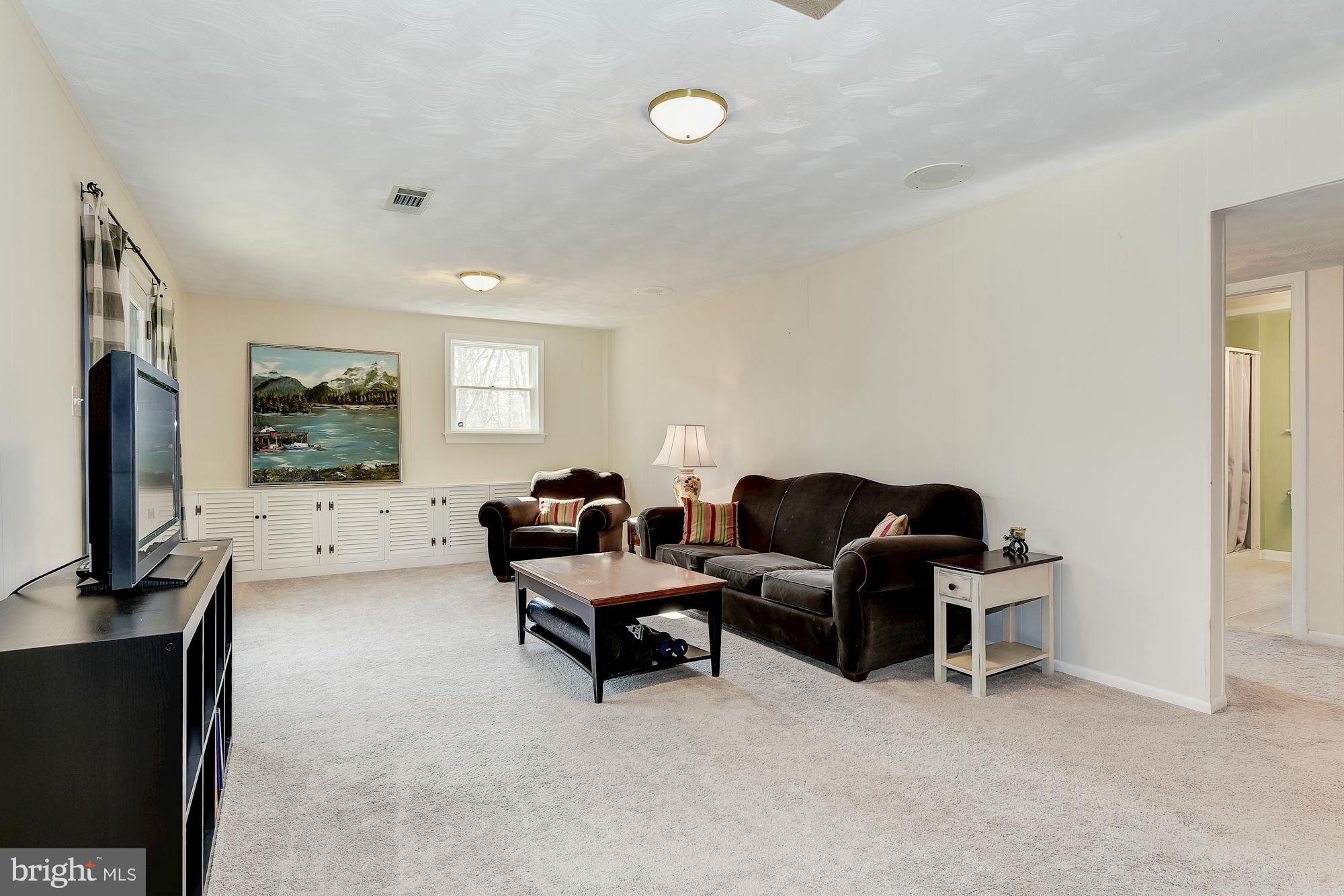 10619 Kinloch Road Silver Spring, MD 20903 - Photo 23 of 30 Family Room