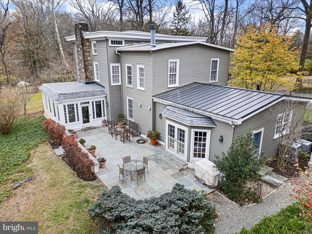 $1,350,000 | 417 Burnt Mill Road, Chadds Ford, PA 19317