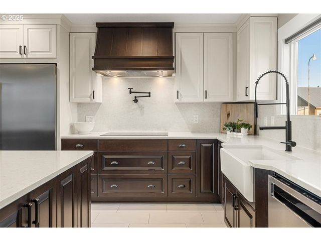 $1,250,000 | 35001 Northeast 91st Avenue, La Center, WA 98629