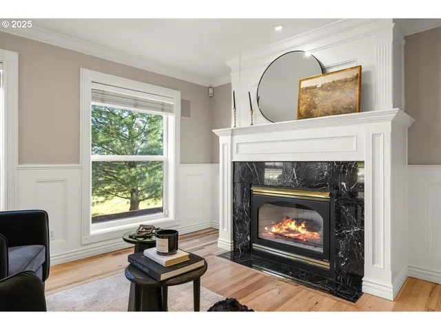 $1,250,000 | 35001 Northeast 91st Avenue, La Center, WA 98629