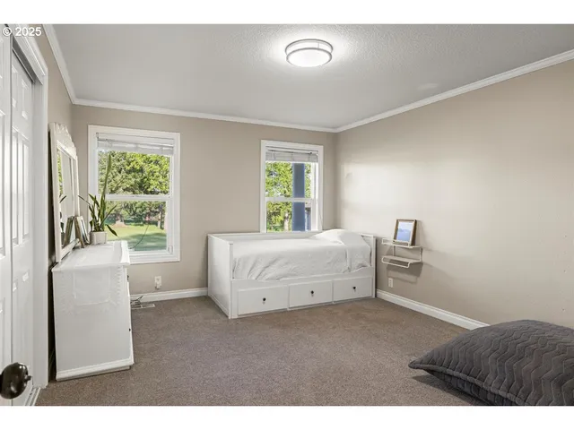 $1,250,000 | 35001 Northeast 91st Avenue, La Center, WA 98629