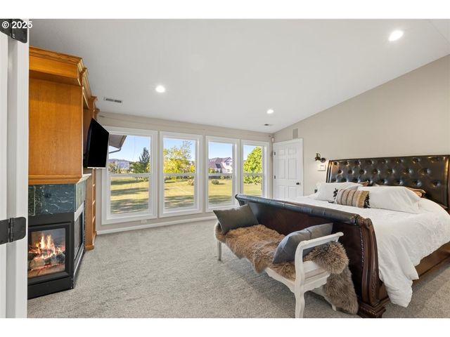 $1,250,000 | 35001 Northeast 91st Avenue, La Center, WA 98629