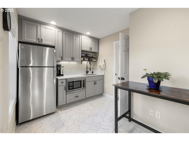 $1,250,000 | 35001 Northeast 91st Avenue, La Center, WA 98629