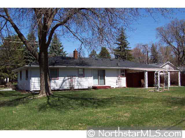 1682 County Rd B East Maplewood, MN 55109 - Photo 3 of 10