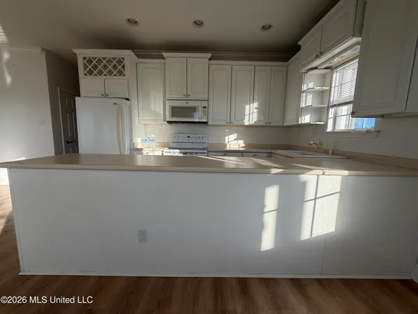 $2,500 | 4014 Kyushu, Bay St. Louis, MS 39520
