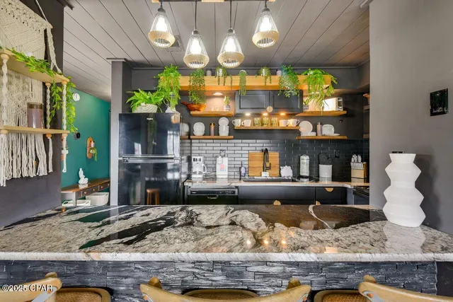 $290,000 | 6829 Thomas Drive, Unit 408, Panama City, FL 32408