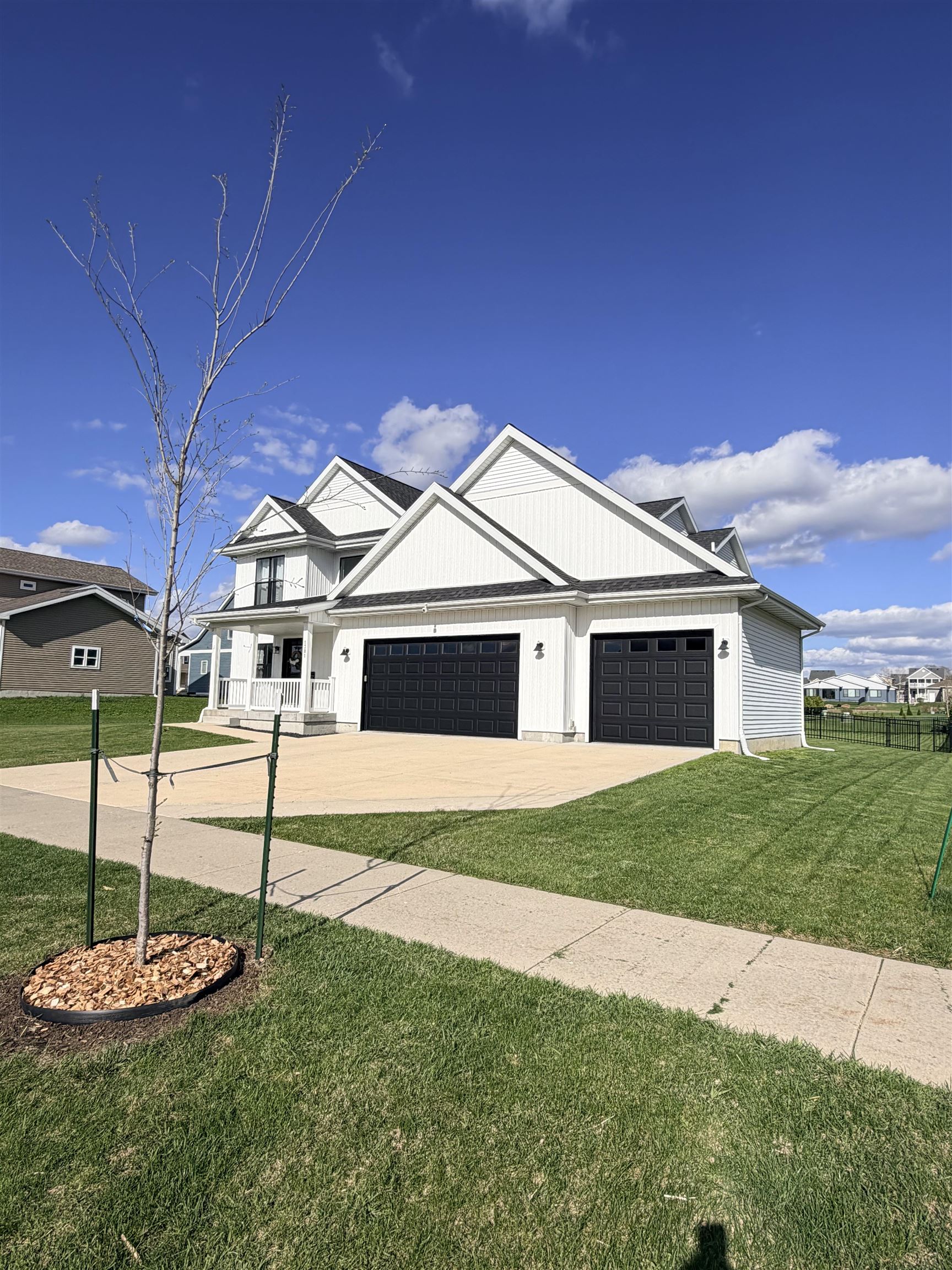 1381 North Pine Street Sun Prairie, WI 53590 - Photo 4 of 25