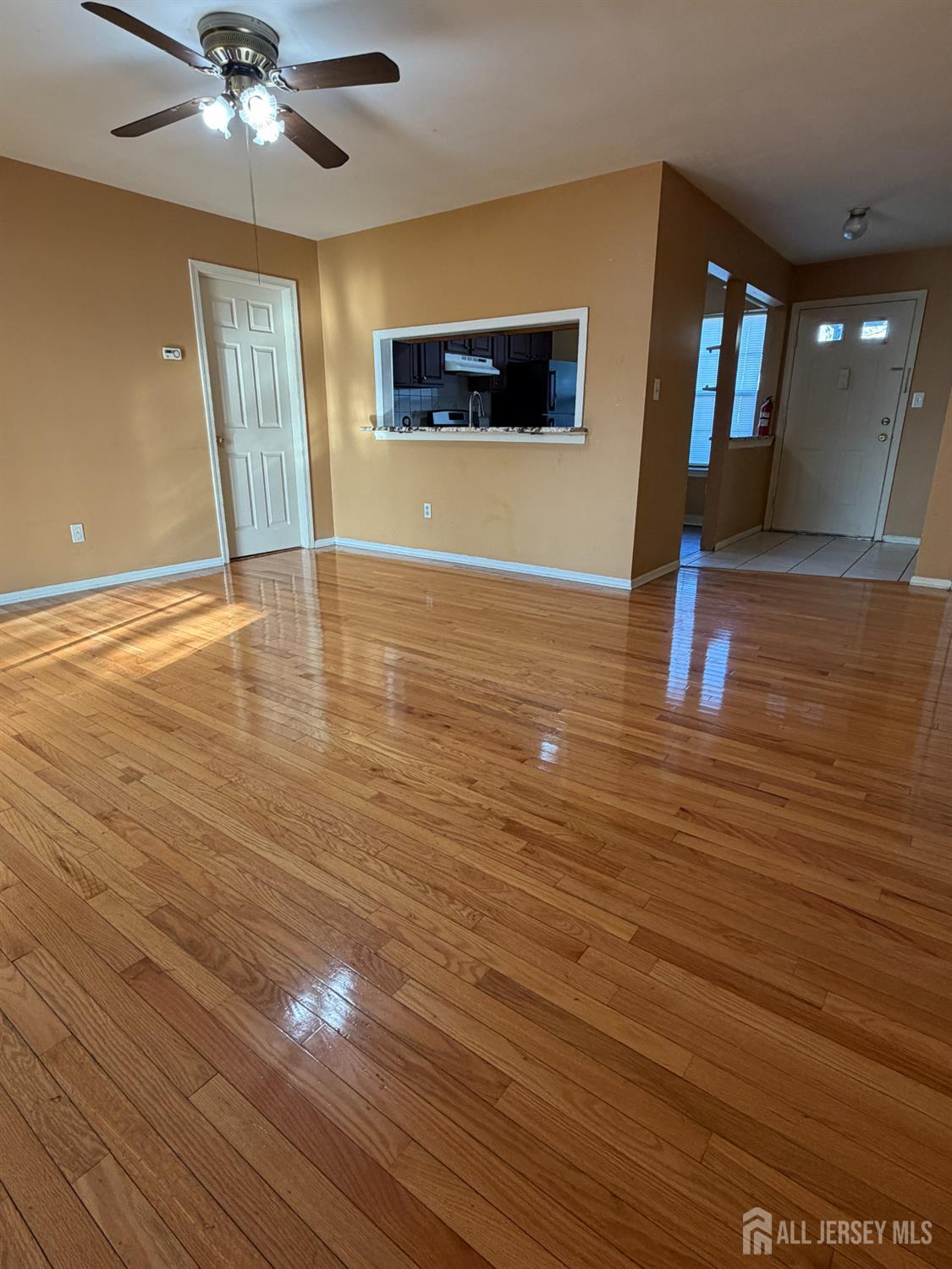 1202 Woodbridge Commons Way Iselin, NJ 08830 - Photo 11 of 19