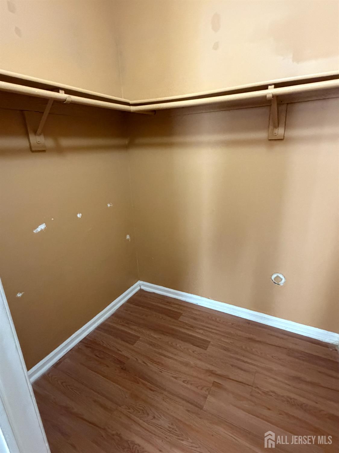 1202 Woodbridge Commons Way Iselin, NJ 08830 - Photo 14 of 19