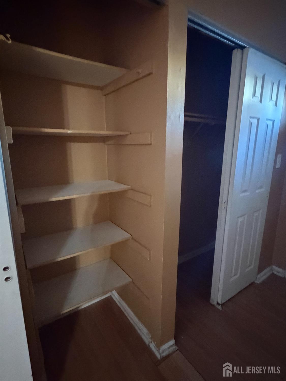 1202 Woodbridge Commons Way Iselin, NJ 08830 - Photo 18 of 19