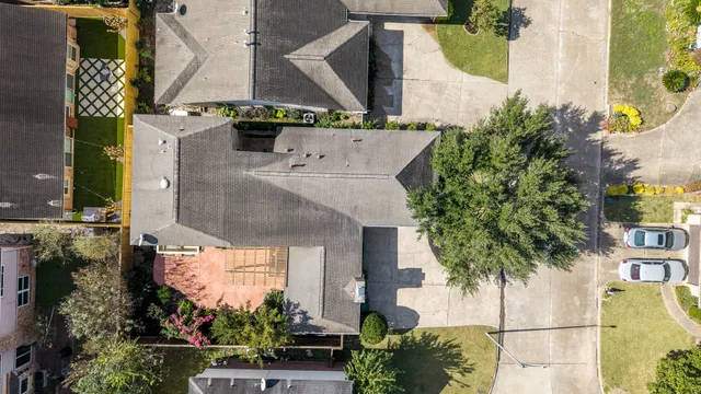 $400,000 | 12835 Chimes Drive, Houston, TX 77077