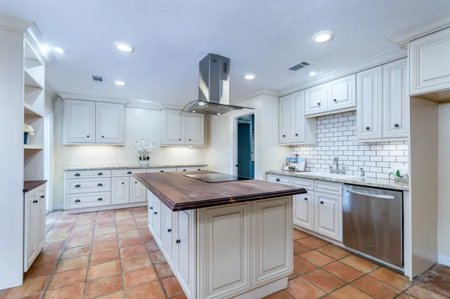 $400,000 | 12835 Chimes Drive, Houston, TX 77077