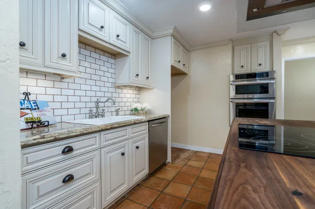 $400,000 | 12835 Chimes Drive, Houston, TX 77077