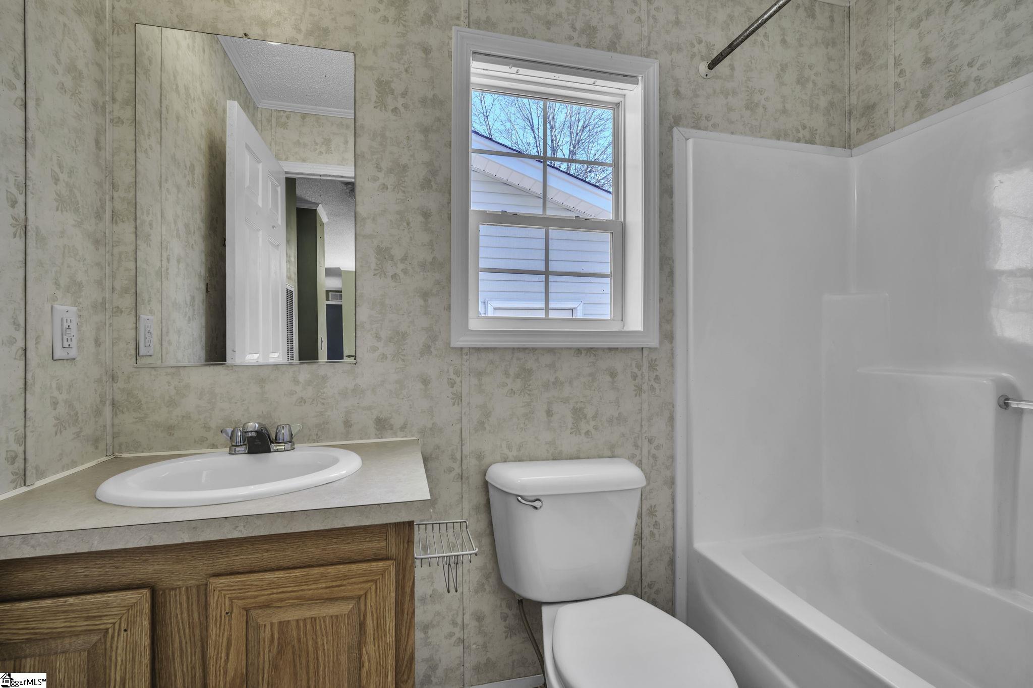 524 Acker Road Belton, SC 29627 - Photo 17 of 31