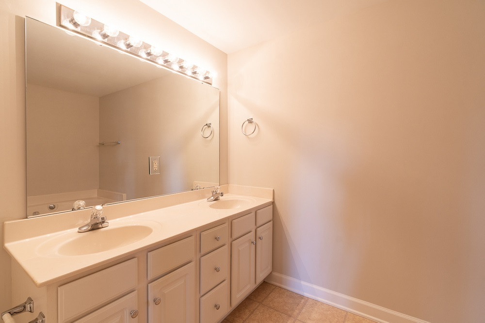 7022 Sandy Forks Road, Unit 201 Raleigh, NC 27609 - Photo 21 of 30 Primary Bathroom
