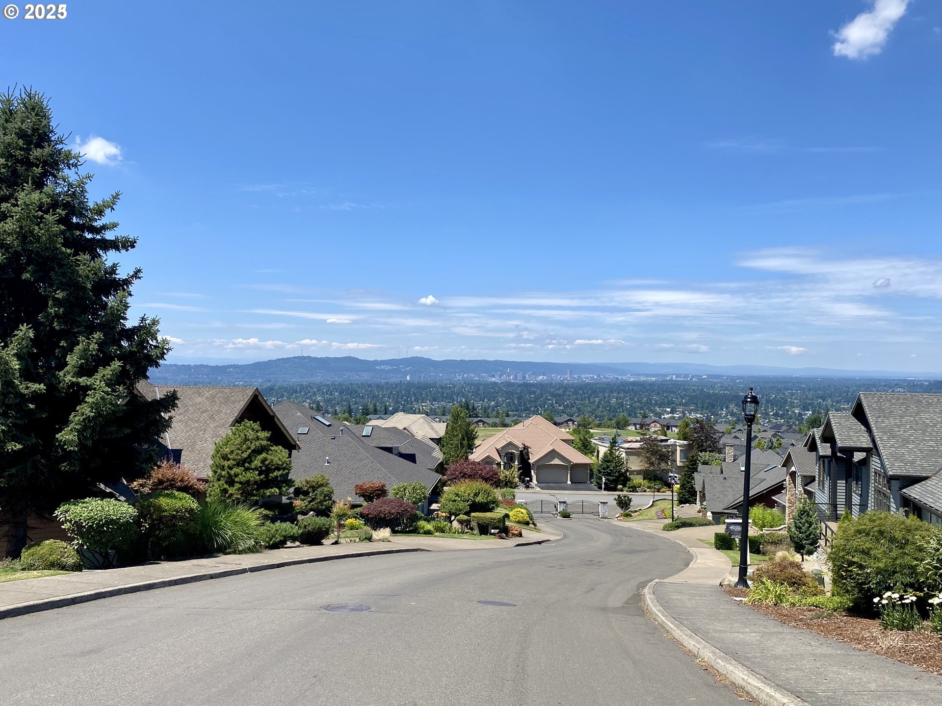10469 Southeast Quail Ridge Drive Happy Valley, OR 97086 - Photo 9 of 10