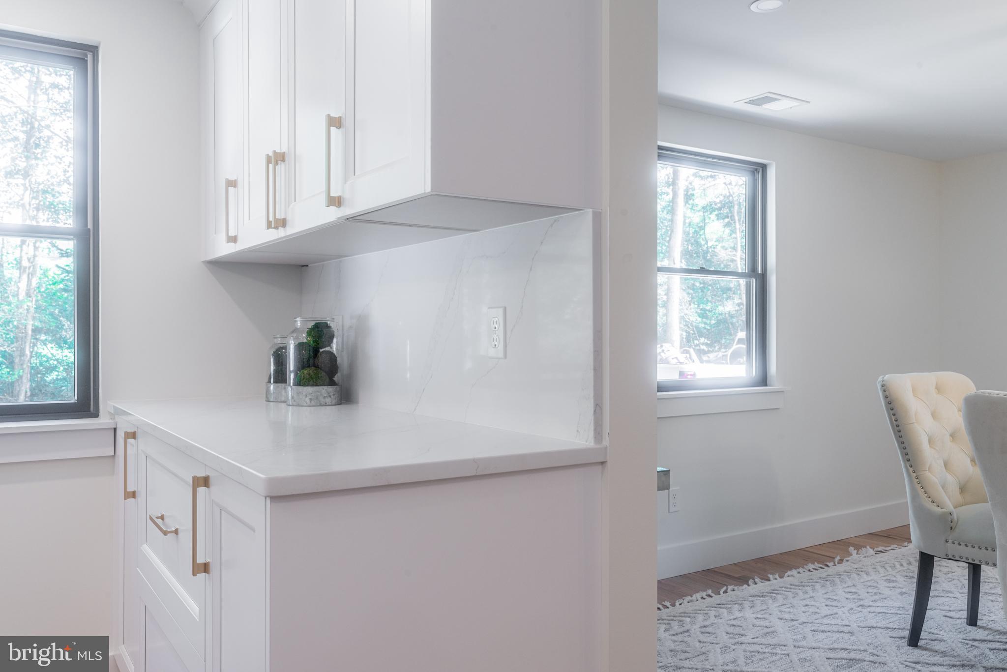 933 Forrest Road Sellersville, PA 18960 - Photo 16 of 56 a room with cabinets and window