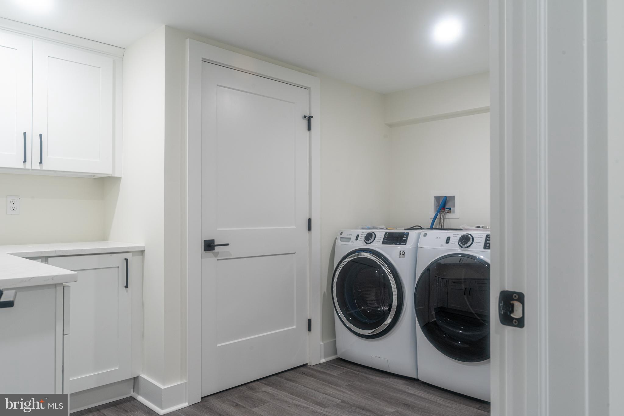 933 Forrest Road Sellersville, PA 18960 - Photo 48 of 56 a utility room with dryer and washer