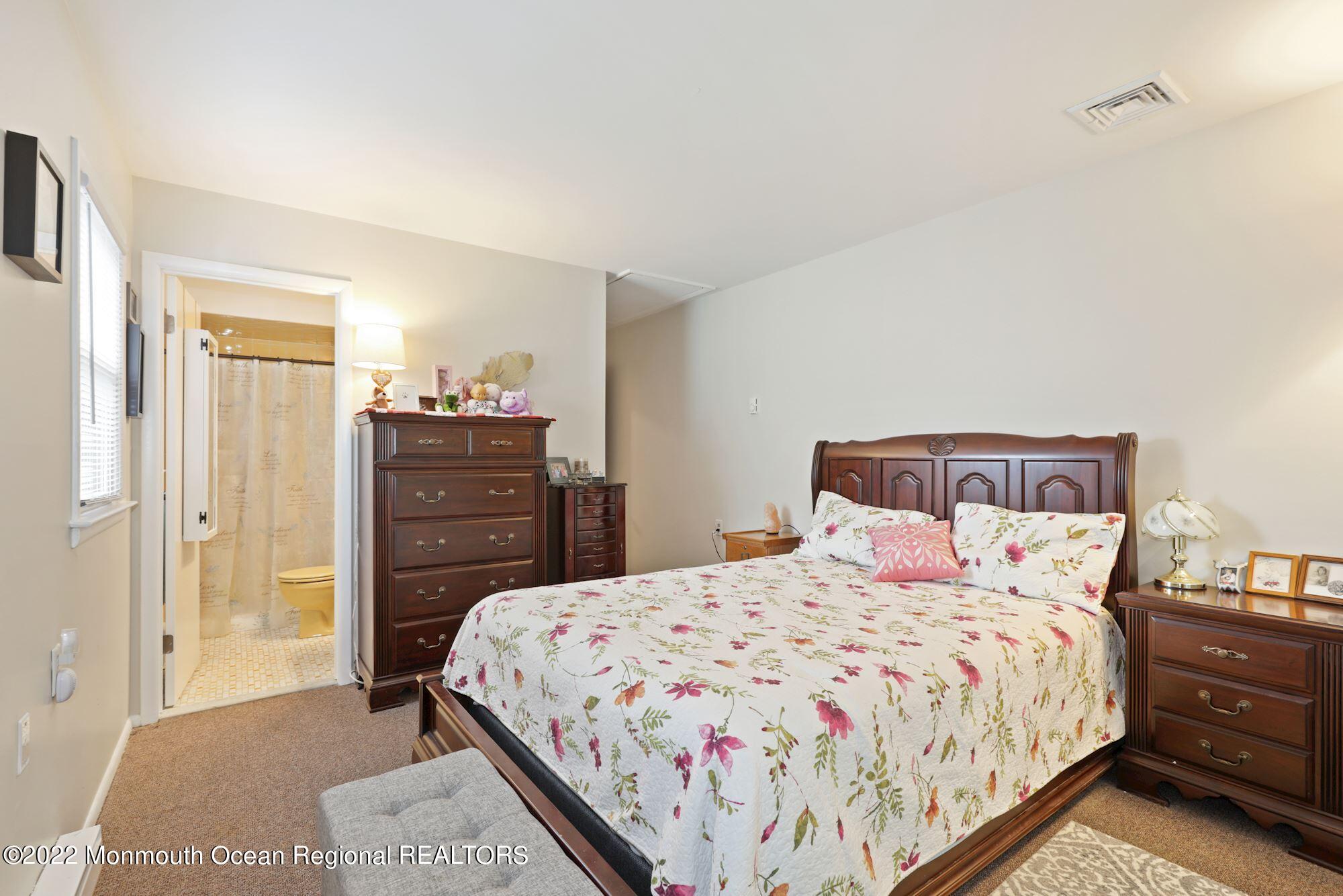 25 Patmore Road Brick, NJ 08724 - Photo 18 of 26 Master Bedroom