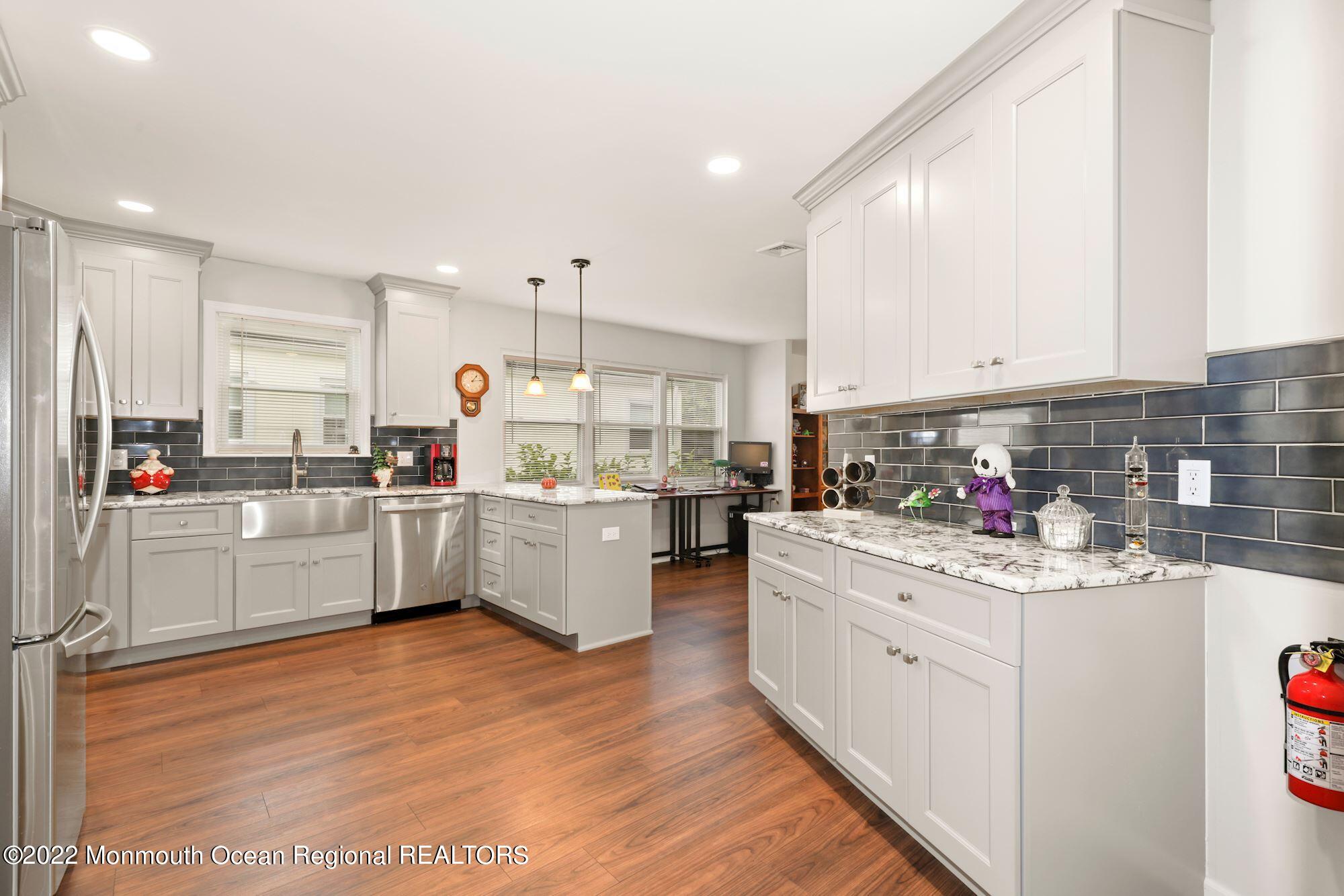 25 Patmore Road Brick, NJ 08724 - Photo 3 of 26 Kitchen 1