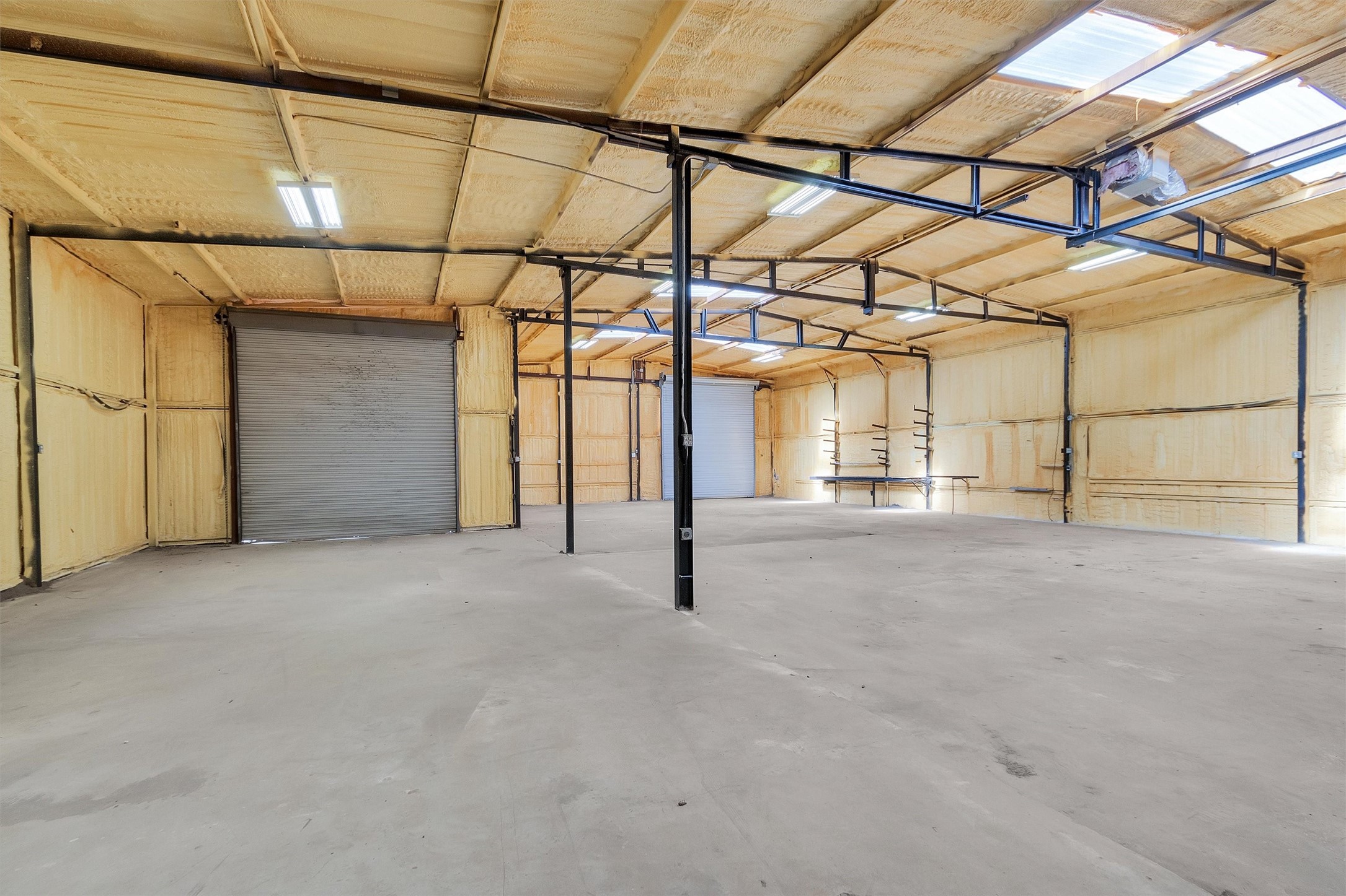 207 Aldine Mail Rte Road Houston, TX 77037 - Photo 9 of 44