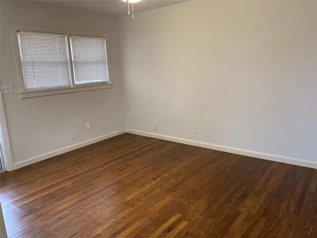 $1,800 | 607 East Hale Avenue, Decatur, TX 76234