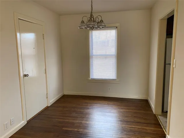 $1,800 | 607 East Hale Avenue, Decatur, TX 76234