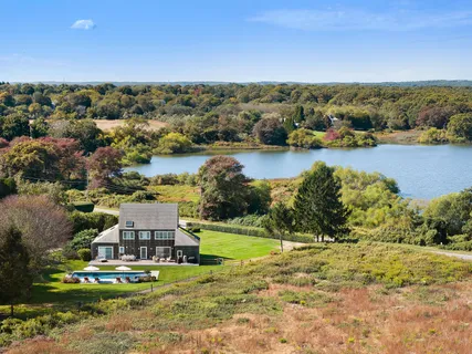 105 Poxabogue Lane, Sagaponack, NY 11962