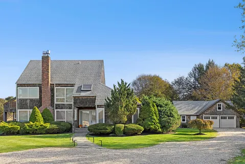 105 Poxabogue Lane, Sagaponack, NY 11962