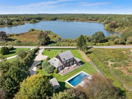 105 Poxabogue Lane, Sagaponack, NY 11962