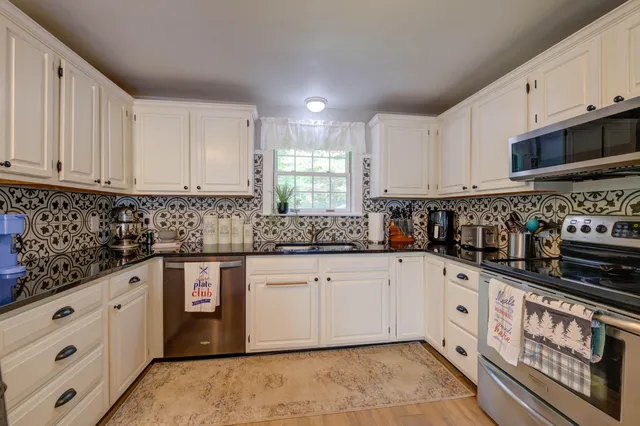 $514,000 | 160 Sandy Cove, Palermo, ME 04354