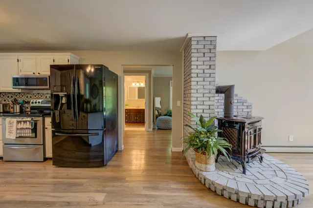 $514,000 | 160 Sandy Cove, Palermo, ME 04354