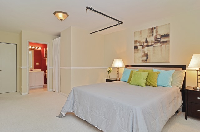 1834 Ridge Avenue, Unit 132 Evanston, IL 60201 - Photo 8 of 11