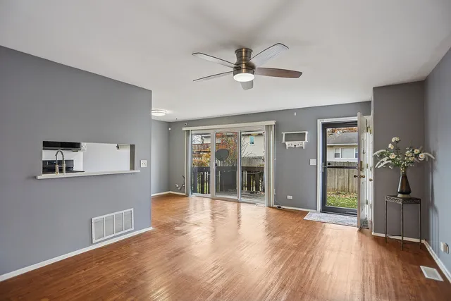 $219,900 | 7752 West Almond Court, Frankfort, IL 60423