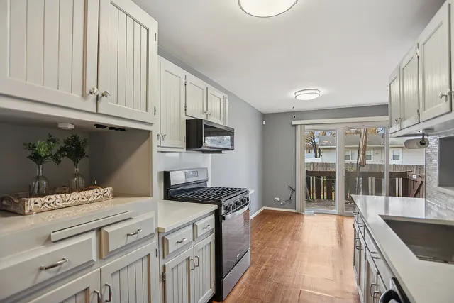 $219,900 | 7752 West Almond Court, Frankfort, IL 60423