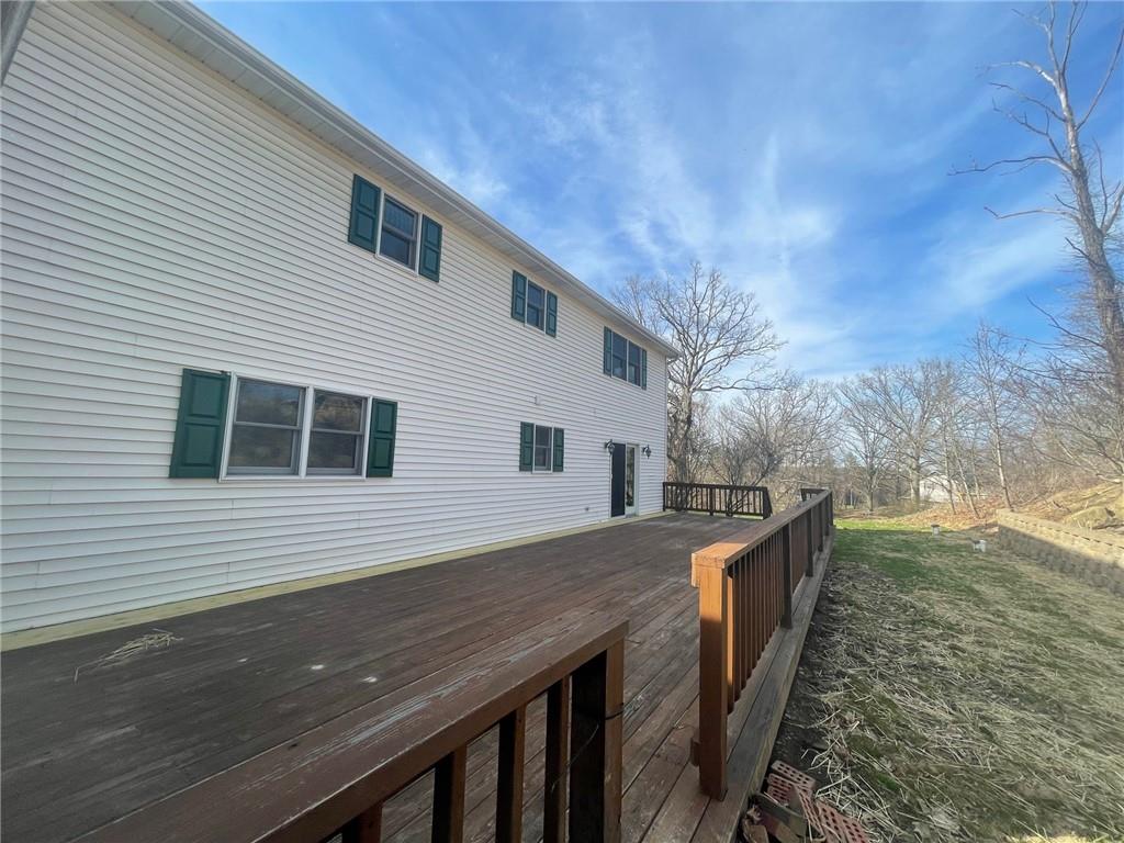 109 Porter Lane Rochester, PA 15074 - Photo 2 of 18