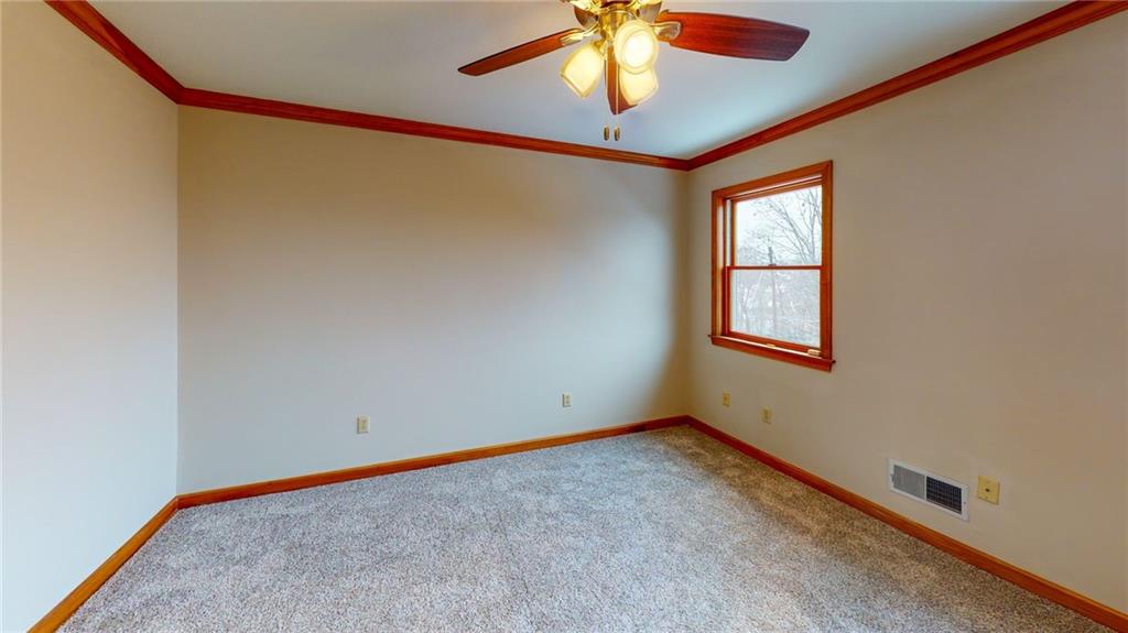 109 Porter Lane Rochester, PA 15074 - Photo 15 of 18