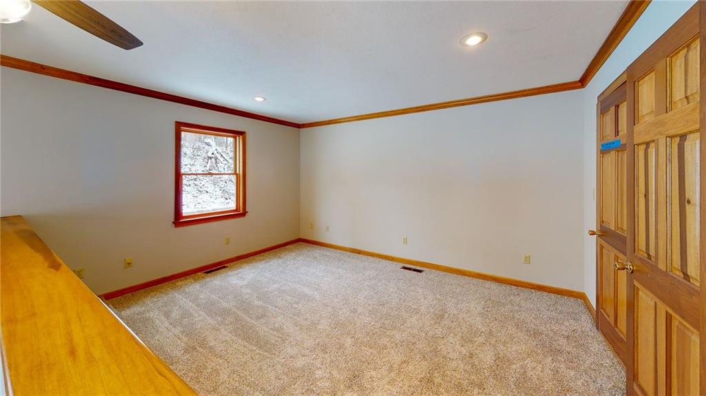 109 Porter Lane Rochester, PA 15074 - Photo 5 of 18