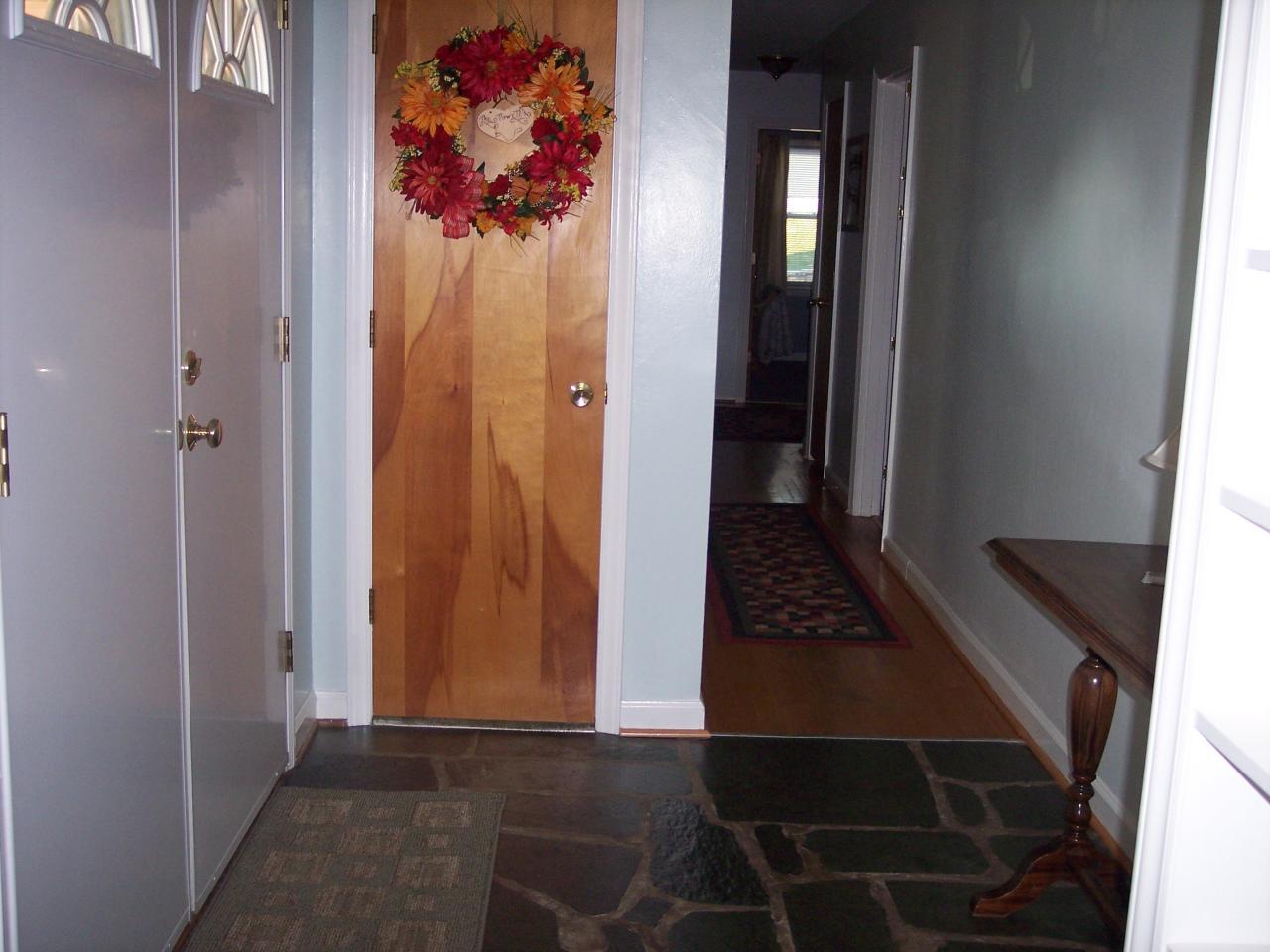 3037 Northside Road Roanoke, VA 24019 - Photo 2 of 24 Slate Foyer