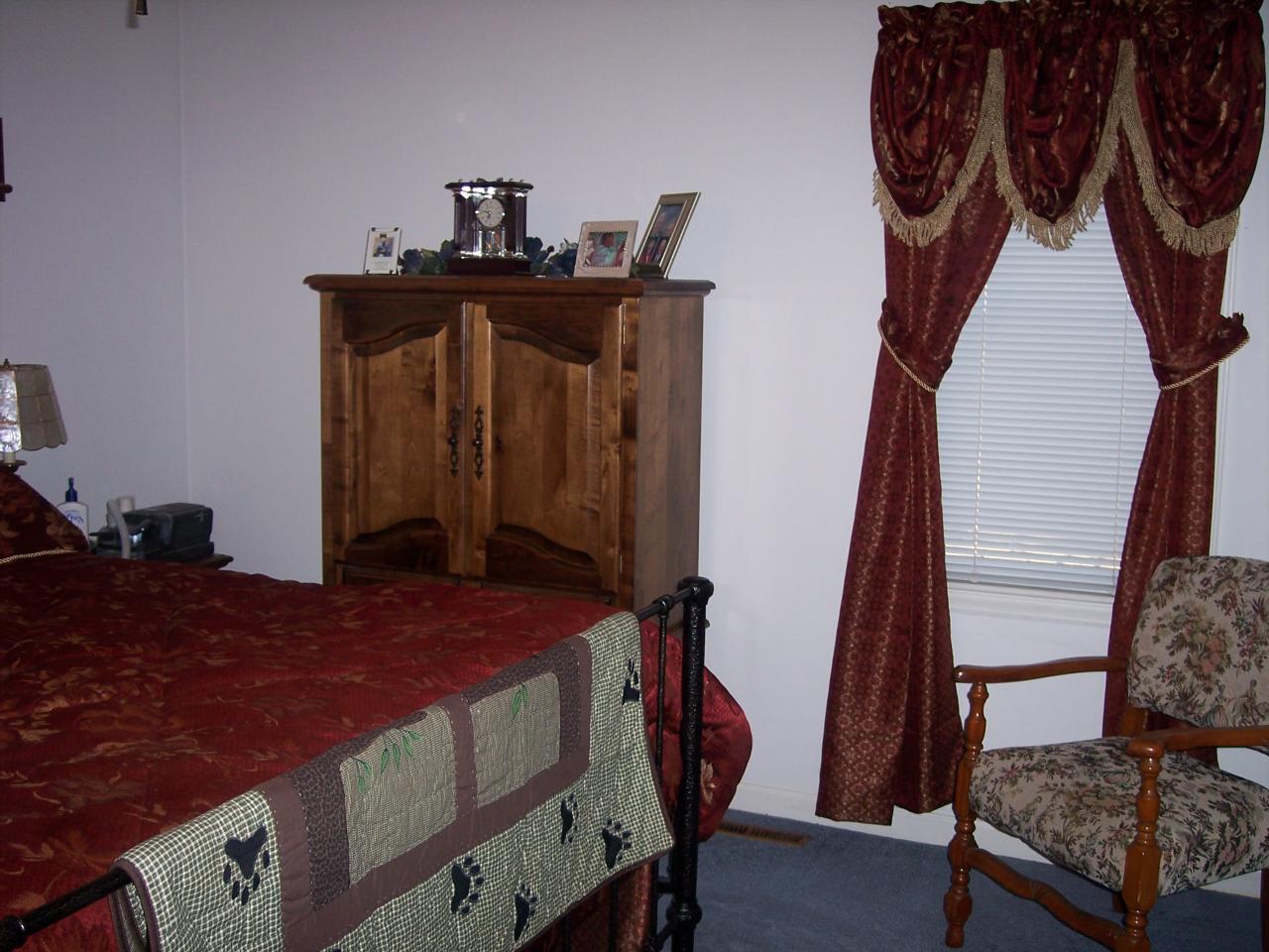 3037 Northside Road Roanoke, VA 24019 - Photo 9 of 24 Master Bedroom sitting area