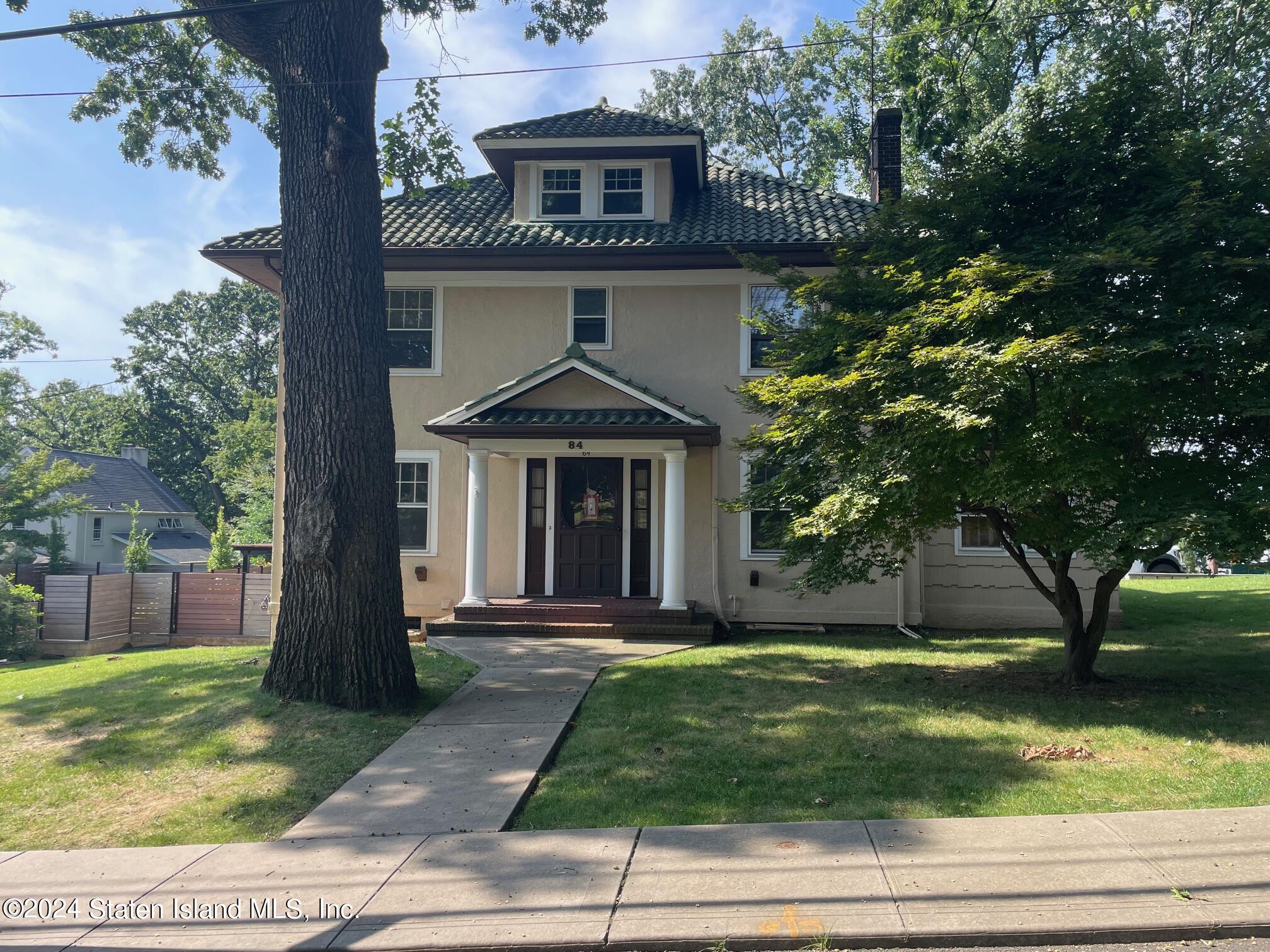 84 Campus Road Staten Island, NY 10301 - Photo 2 of 57 84 Campus Rd 4