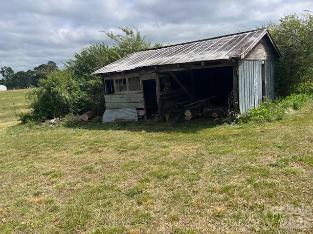 304 Floyd Blackwell Road Tryon, NC 28782 - Photo 10 of 13