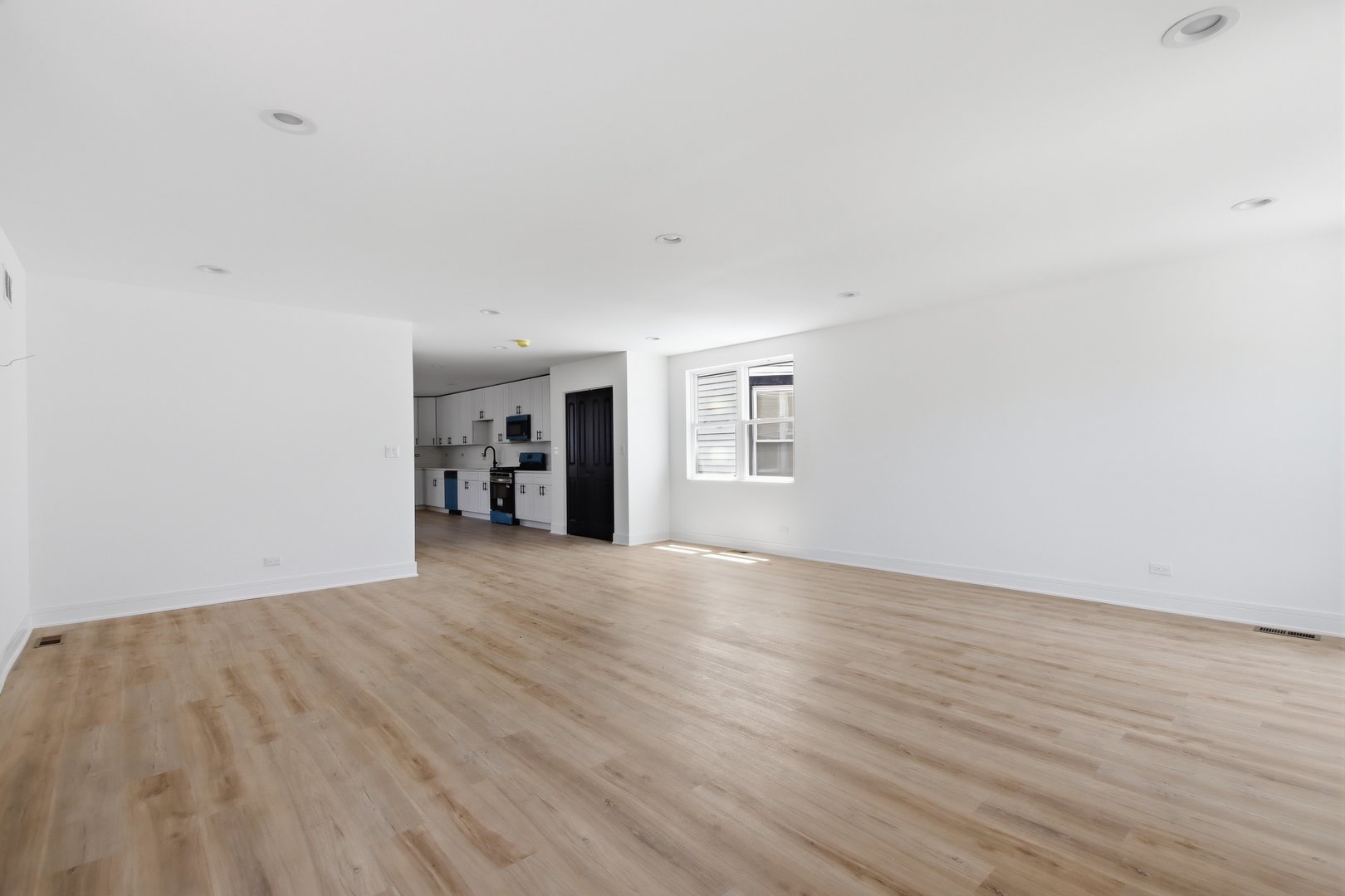 7213 South Morgan Street Chicago, IL 60621 - Photo 2 of 21 Gallery Image 2