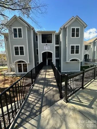 $1,750 | 18801 Nautical Drive, Unit 201, Cornelius, NC 28031