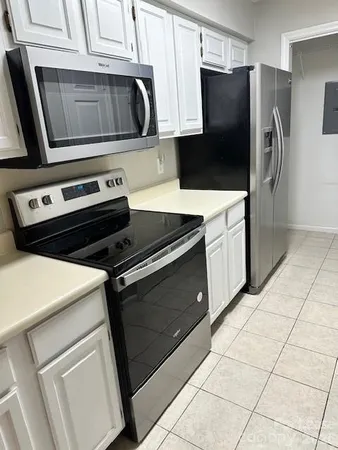 $1,750 | 18801 Nautical Drive, Unit 201, Cornelius, NC 28031