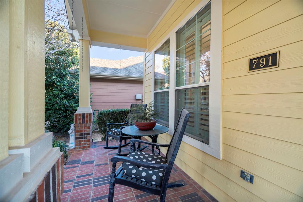 791 George Street Lantana, TX 76226 - Photo 3 of 40